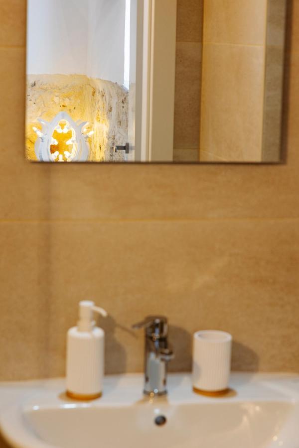 Apulian House Hotel Brindisi Exterior foto